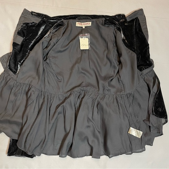 NWT New $228 Free People Velvet Faye Ebony Jacket Size XS - Picture 5 of 14